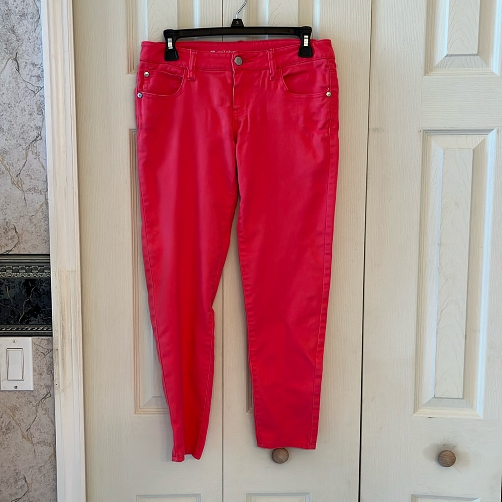 Celebrity Pink SZ 5. Juniors. Coral/pink color. Long pants. Lightweight.